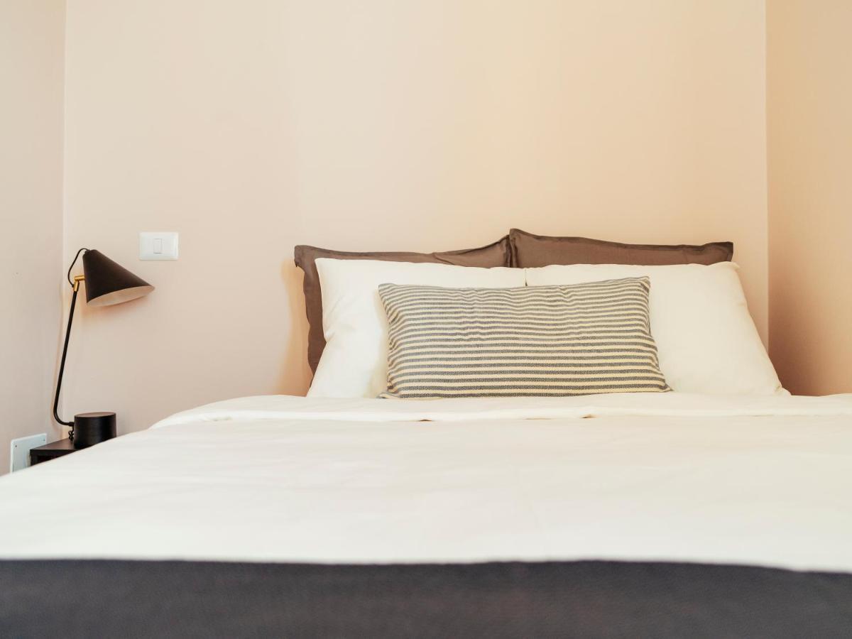 בוקרשט Beautiful Apartment - Top Location - Amazing Balcony מראה חיצוני תמונה