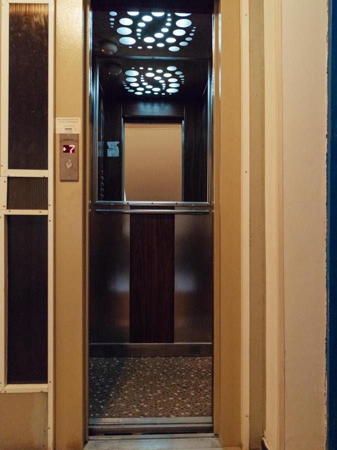 בוקרשט Beautiful Apartment - Top Location - Amazing Balcony מראה חיצוני תמונה