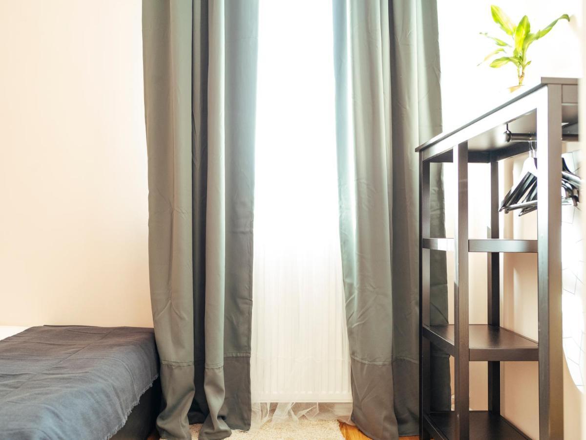 בוקרשט Beautiful Apartment - Top Location - Amazing Balcony מראה חיצוני תמונה