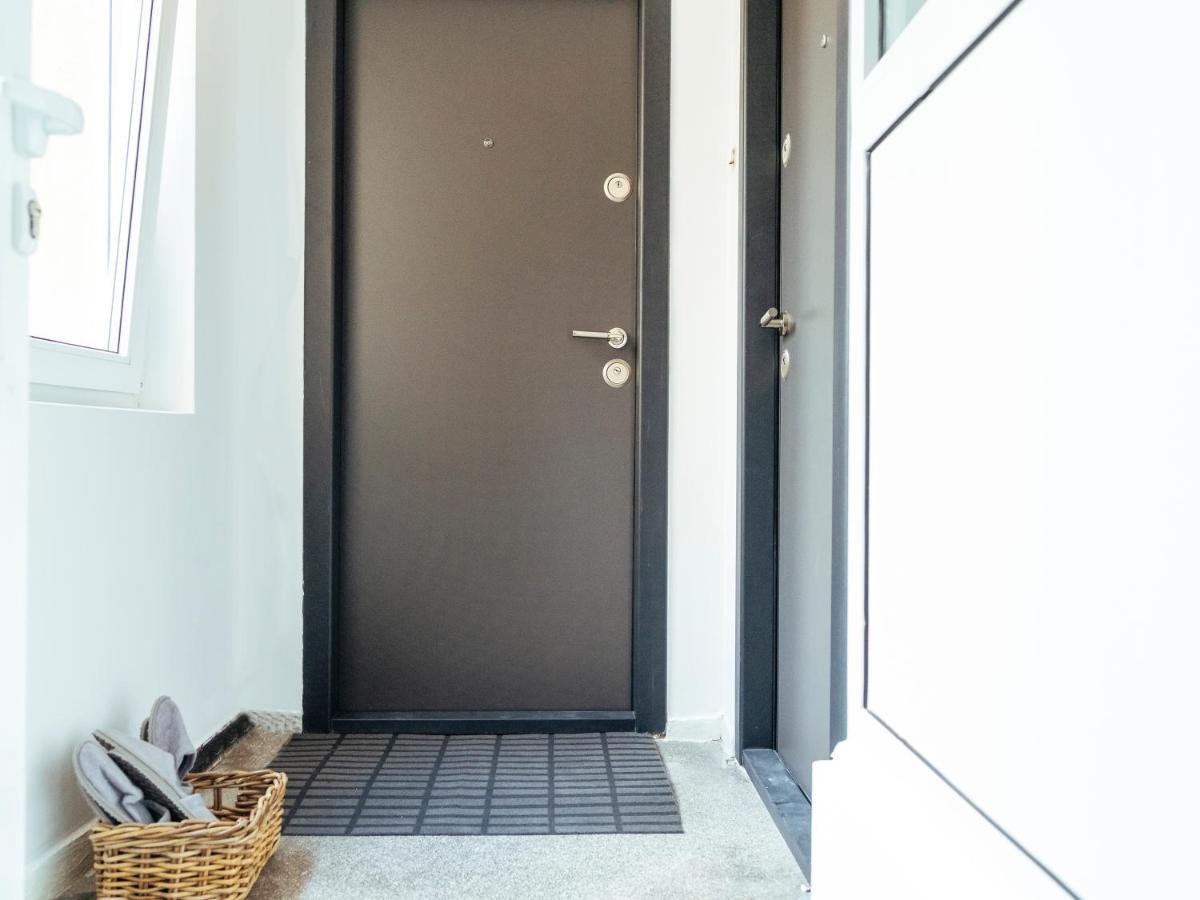 בוקרשט Beautiful Apartment - Top Location - Amazing Balcony מראה חיצוני תמונה